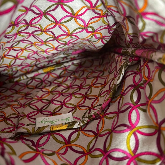 VERA BRADLEY TEA GARDEN QUILTED EVERYDAY COTTON CROSSBODY HIPSTER GRAY FLORAL - Picture 5 of 6